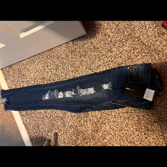 High waisted distressed jeans - Picture 2 of 3